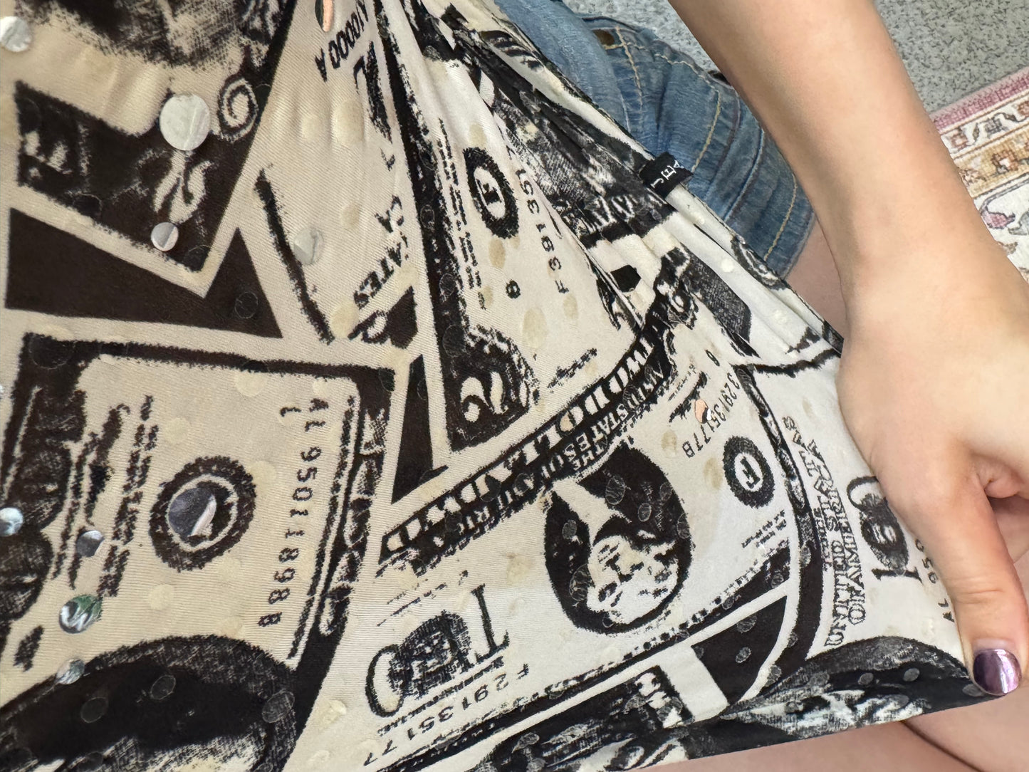 Vintage 00’s $$ graphic top