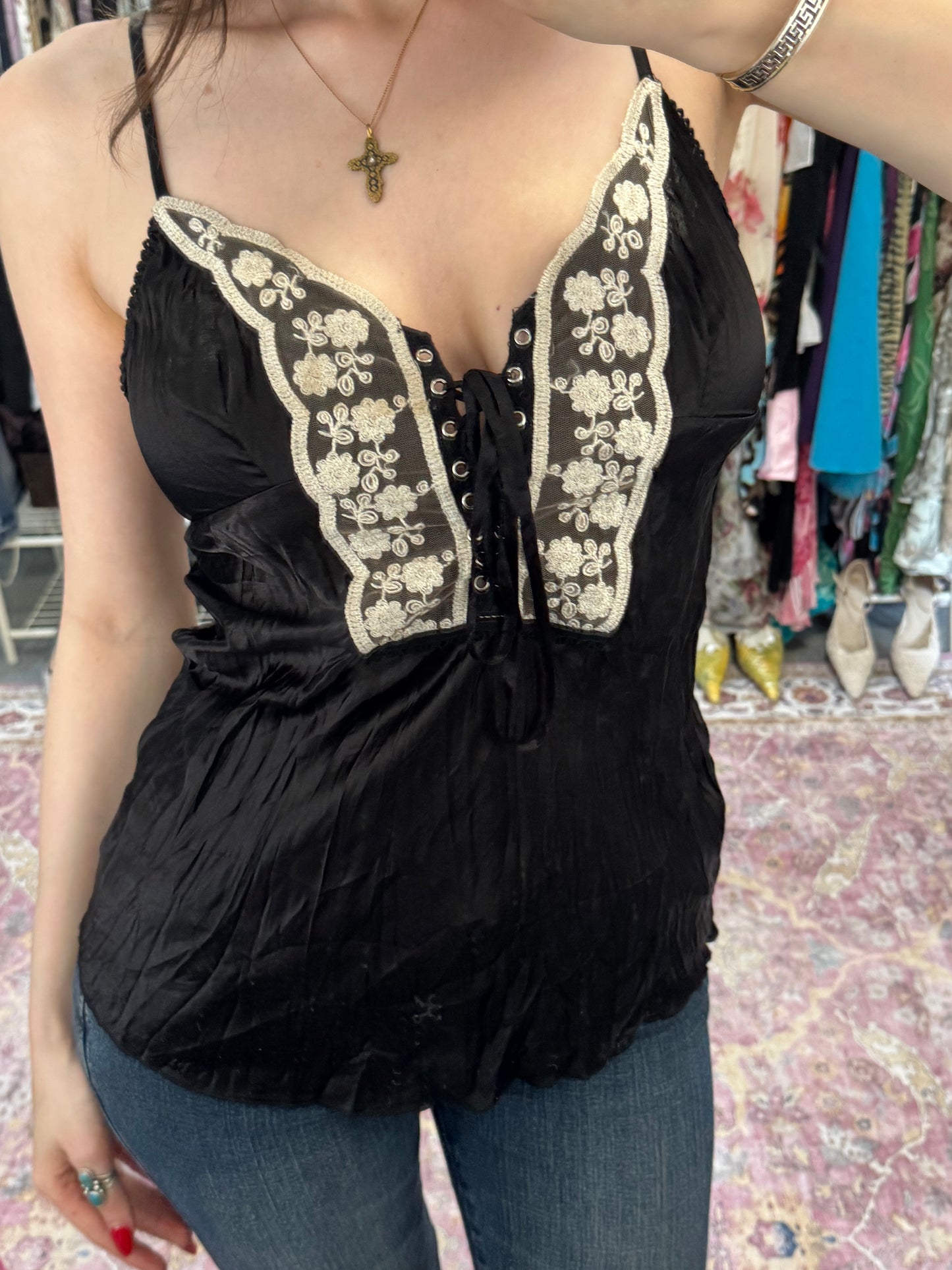 Vintage 00’s laced camisole
