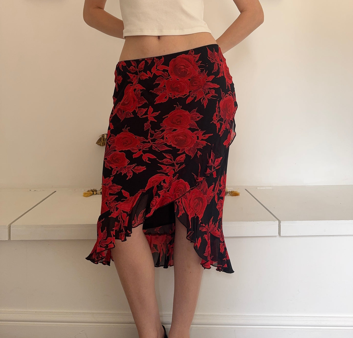 Vintage 00’s floral midi skirt