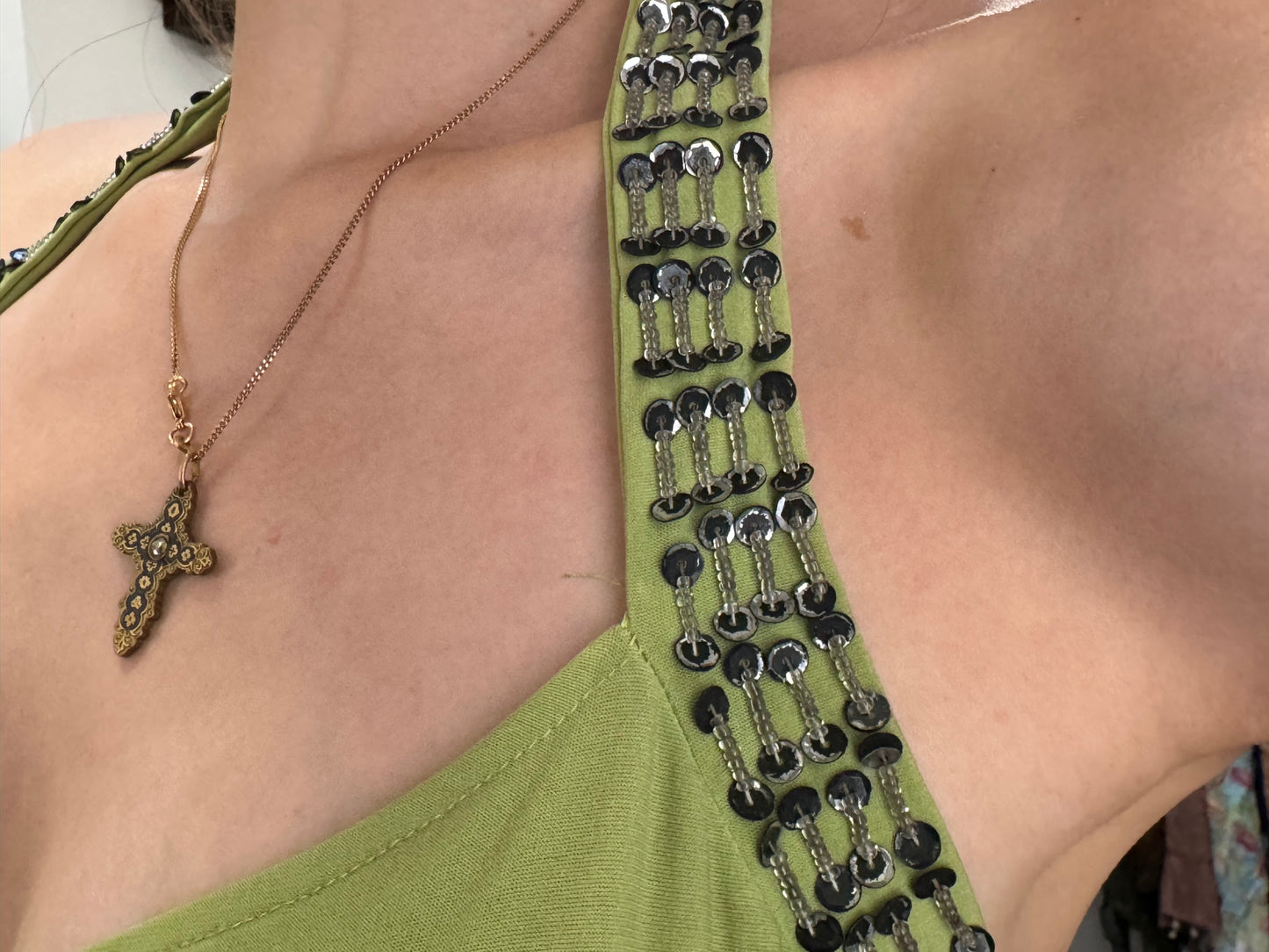 Vintage 00’s embellished halter top ( side 10-14 )