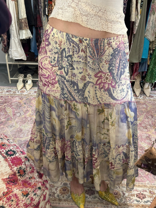 Vintage 00’s patterned pleased maxi skirt