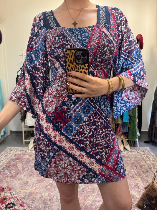 Vintage patterned flared sleeve mini dress