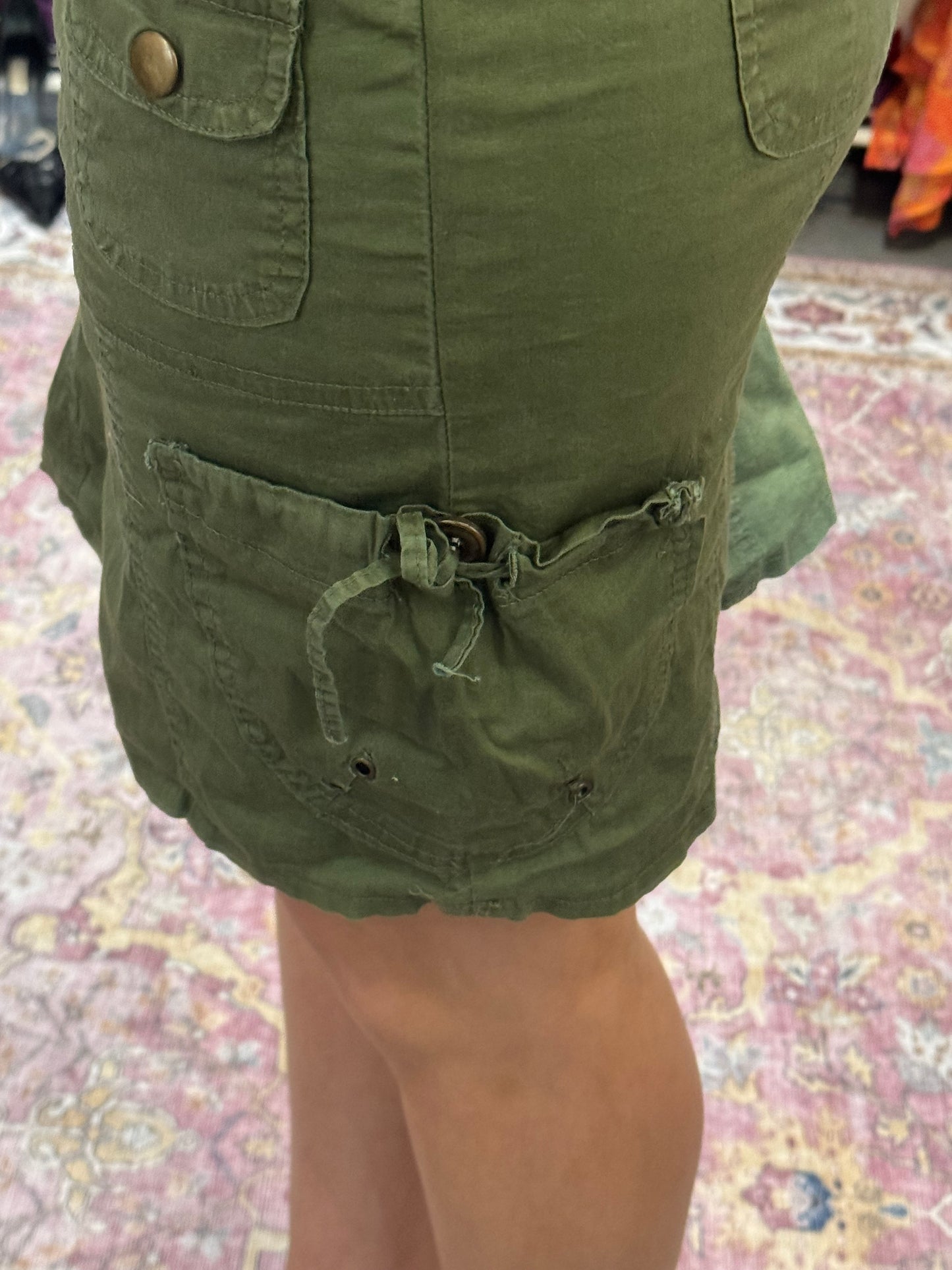 Vintage 00’s utility pocket detailed midi skirt