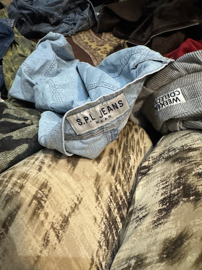 Vintage maxi skirt ( size 12-14 )