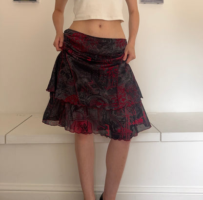 Vintage 00’s grunge graphic midi skirt