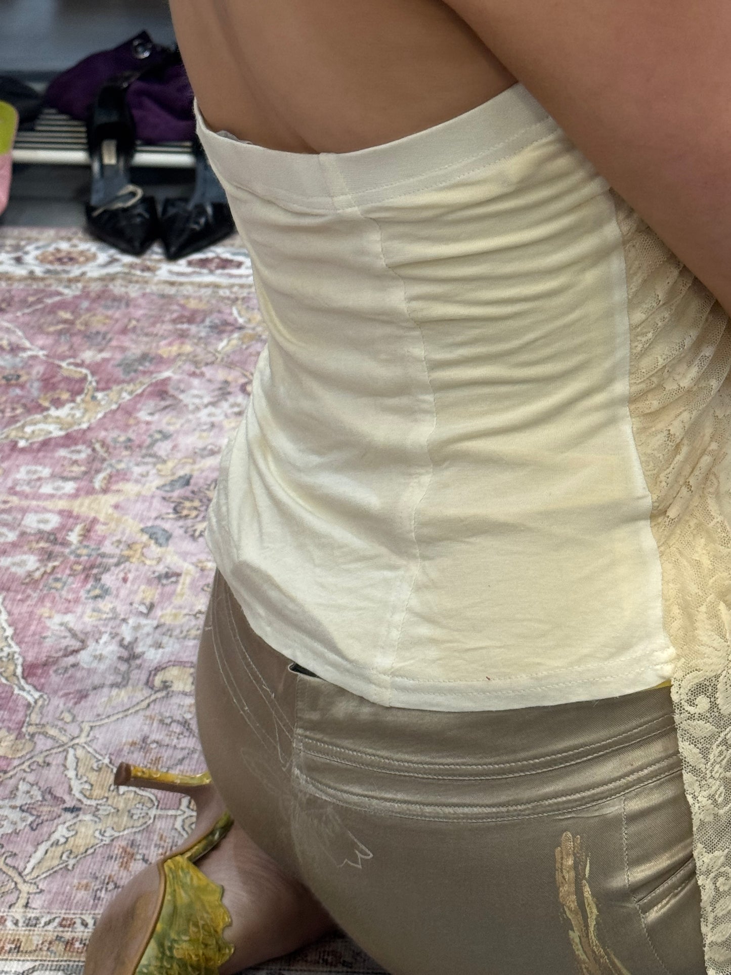 Vintage 00’s laced off the shoulder top