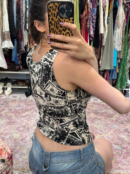 Vintage 00’s $$ graphic top