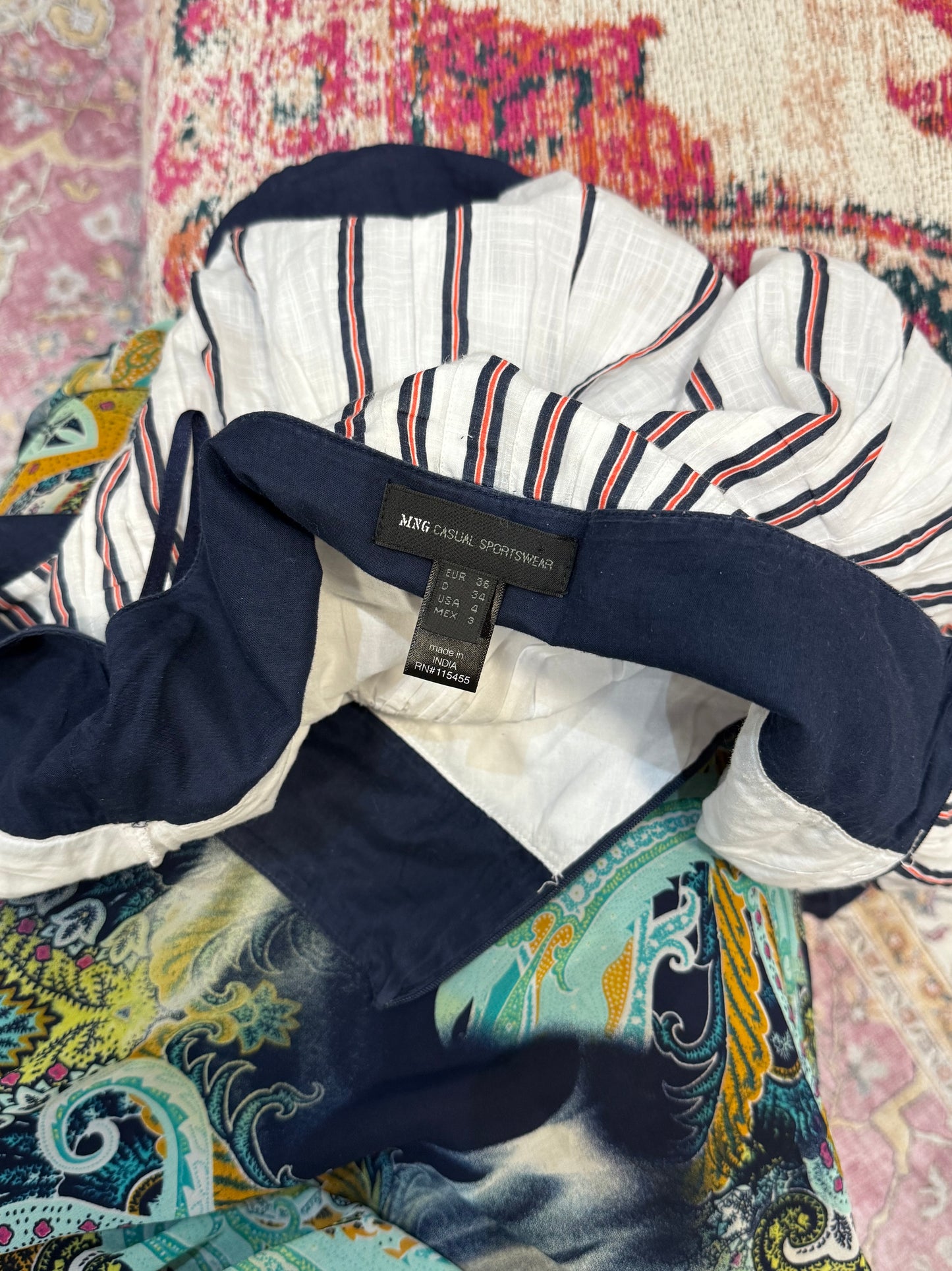 Vintage 00’s striped mini skirt