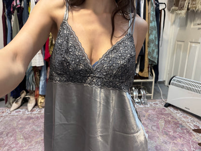 Vintage 00’s laced satin camisole