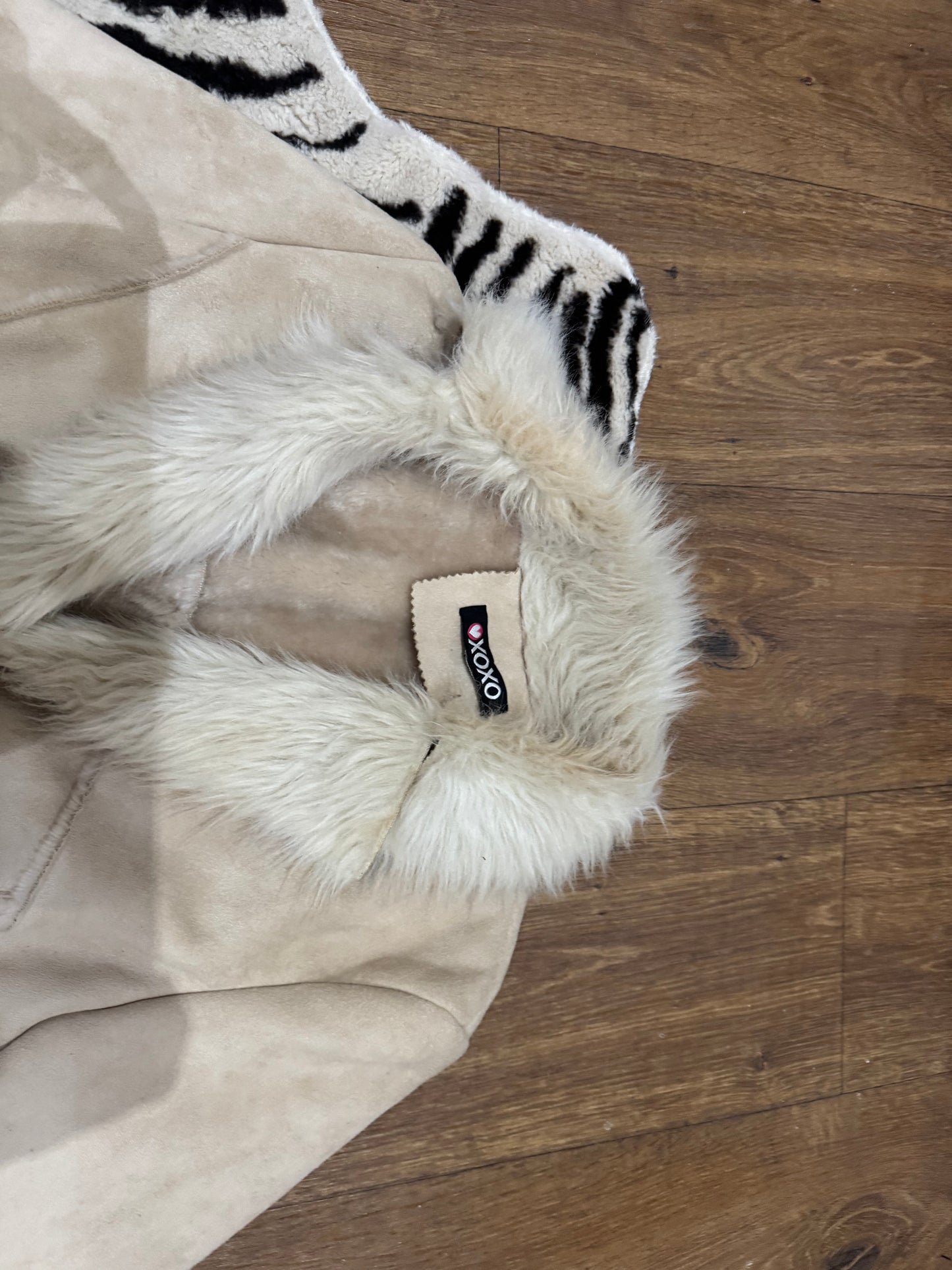 Vintage 00’s suede fur trim coat