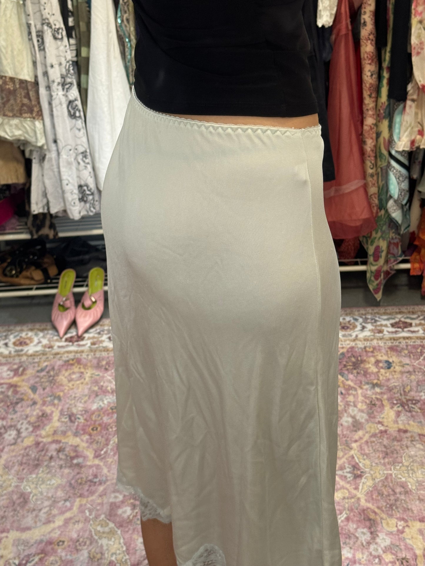 Vintage 90’s lace trim midi skirt