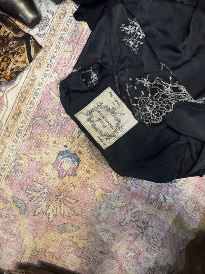 Vintage 2000’s detailed camisole