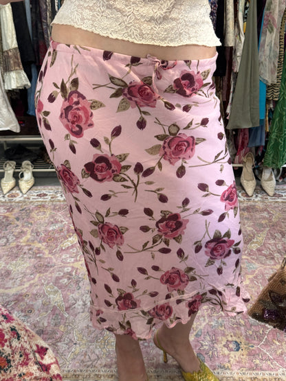 Vintage 2000’s floral maxi skirt