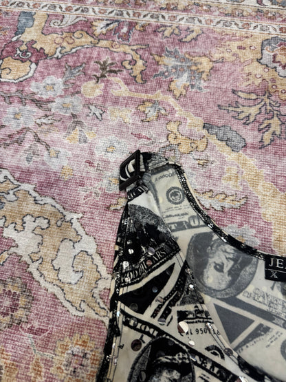 Vintage 00’s $$ graphic top