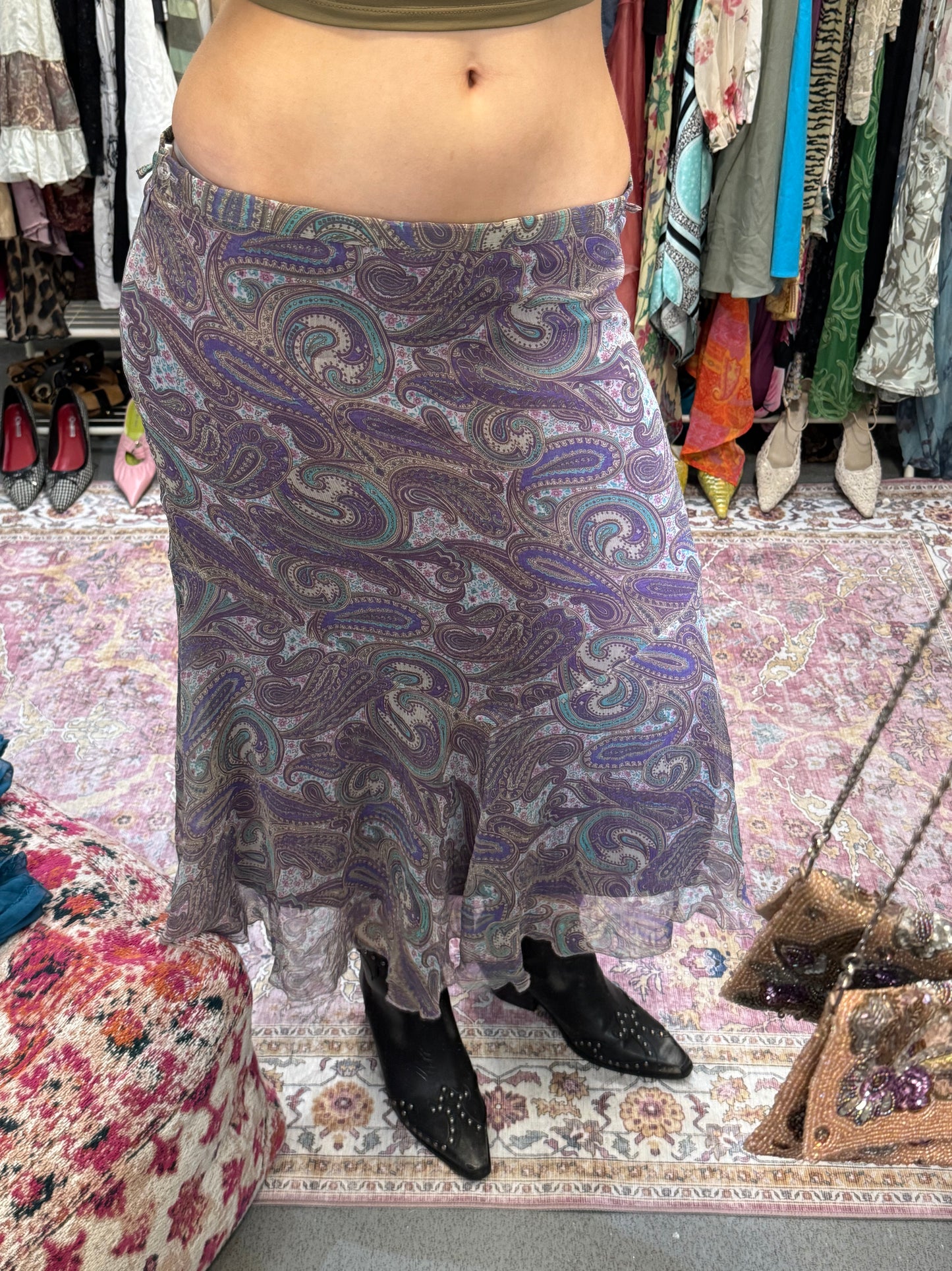 Vintage 00’s paisley maxi skirt