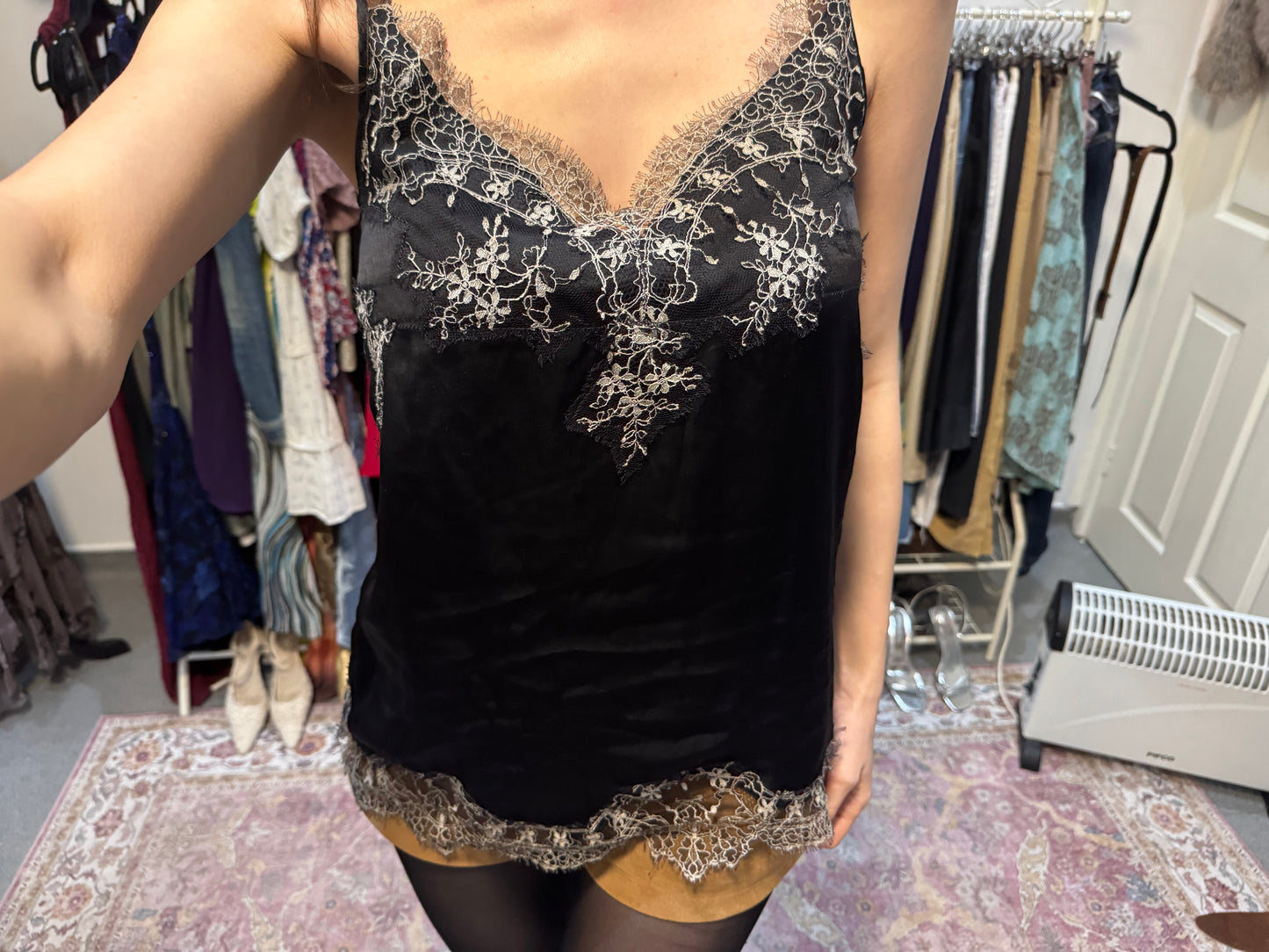 Vintage 2000’s detailed camisole