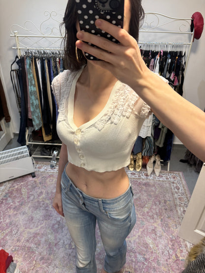 Vintage ruffled trim crop top
